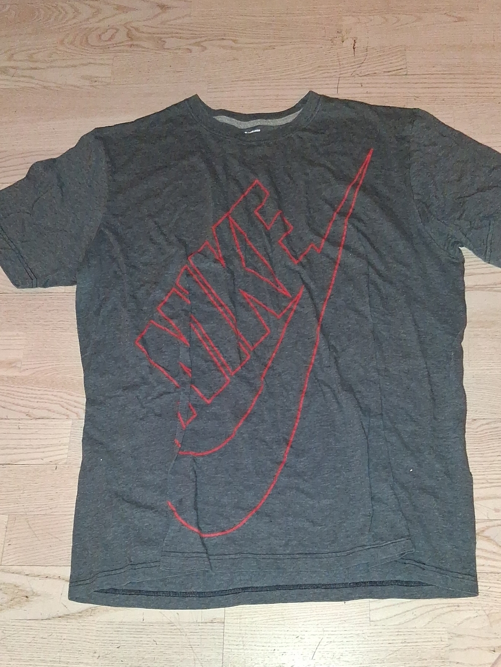 Nike Men's Dark Gray Short Sleeve Tee with Red Logo Outline